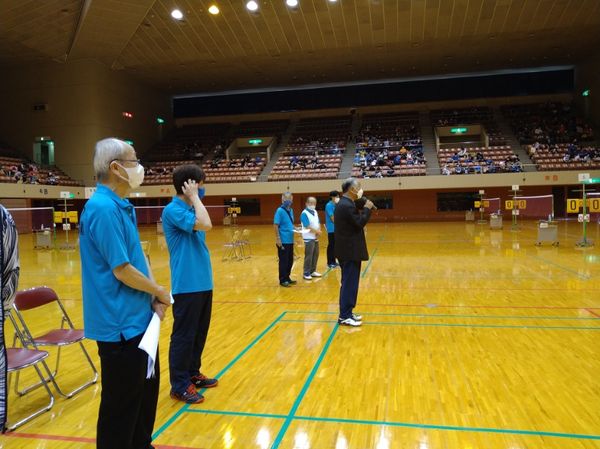 令和４年１０月２日　仙台市バドミントン協会主催　クラブ対抗バドミントン大会（団体戦）が開催され、会長として開会の挨拶をいたしました。