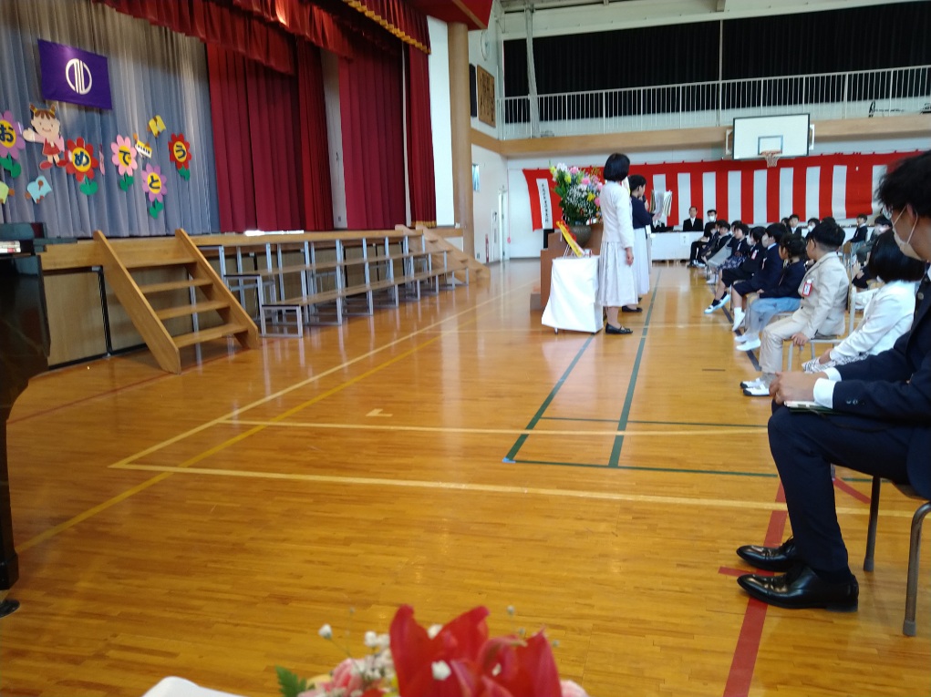 令和５年４月１０日　仙台市立向山小学校の入学式に出席いたしました。