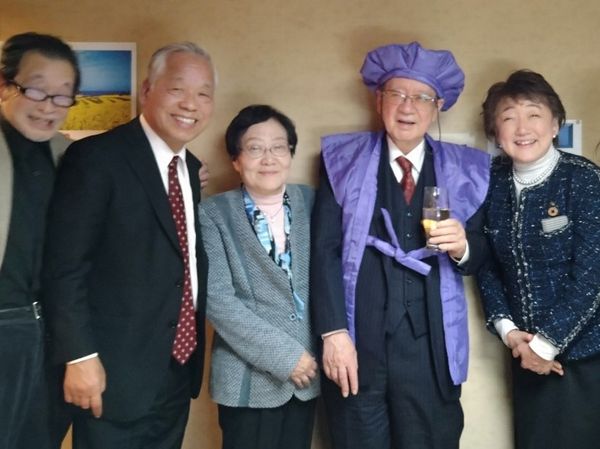 令和６年３月１９日　弁護士　犬飼健朗先生の喜寿のお祝い会が開かれ出席いたしました。